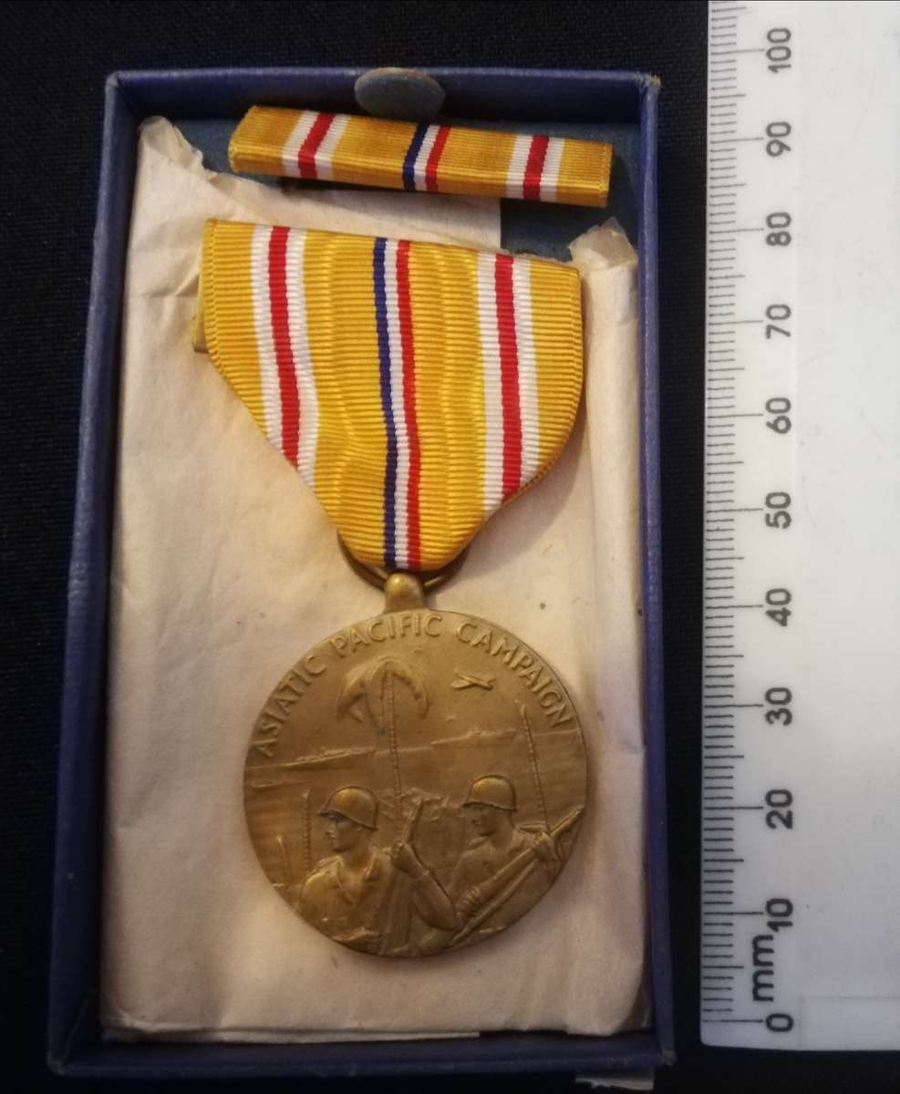 WW2 U.S. Army Asiatic- pacific campaign medal . no overseas postage.