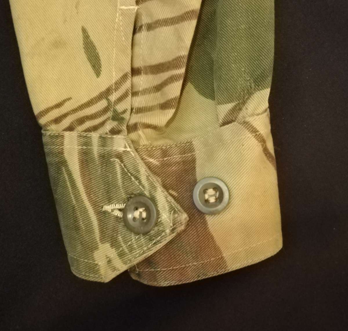 Rhodesian Army Bush Jacket, Medium. No overseas postage.