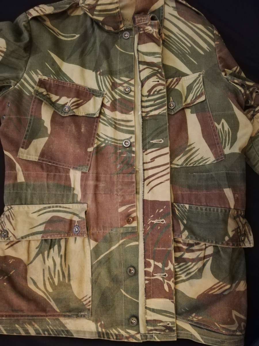 Rhodesian Army Bush Jacket, Medium. No overseas postage.