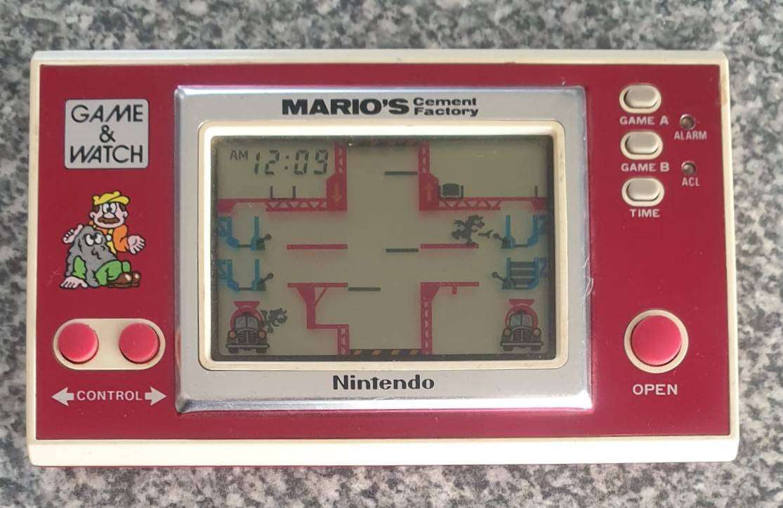 Nintendo - Mario's Cement Factory - Watch & Game