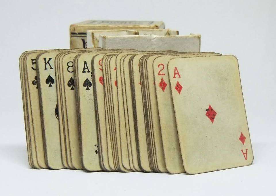 Circa 1890 : Two complete packs of miniature playing cards ( Pigmy ) by Thos.De La Rue & Co