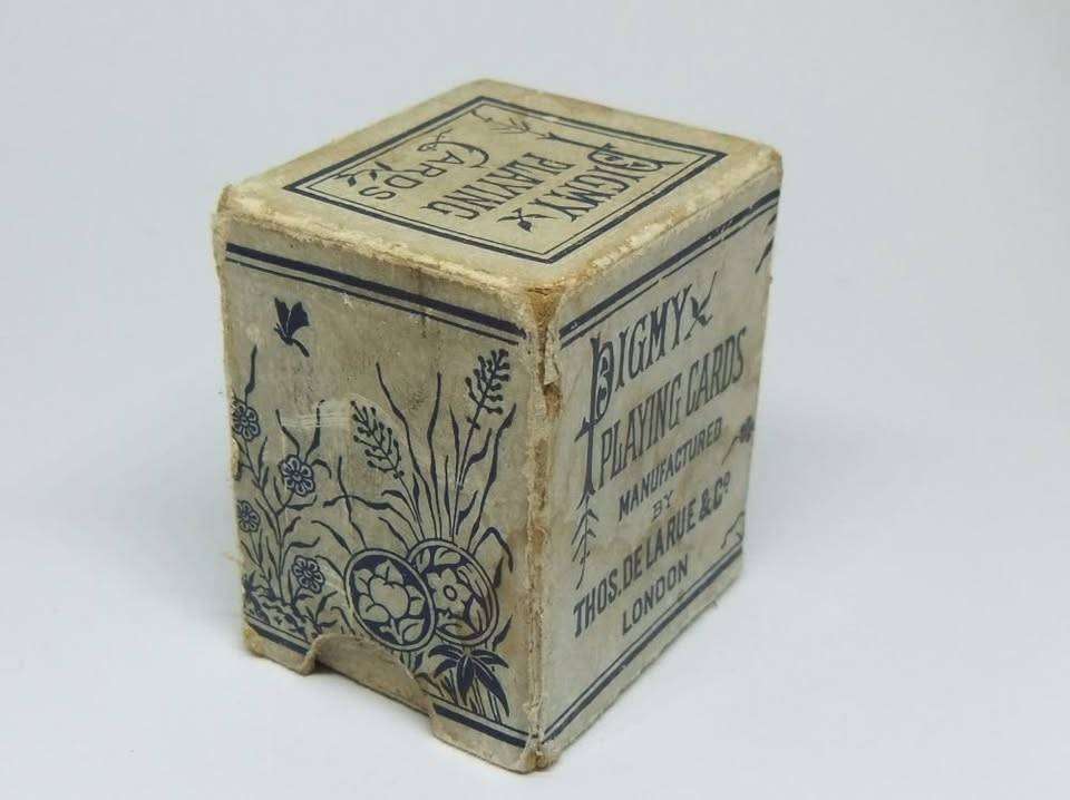 Circa 1890 : Two complete packs of miniature playing cards ( Pigmy ) by Thos.De La Rue & Co