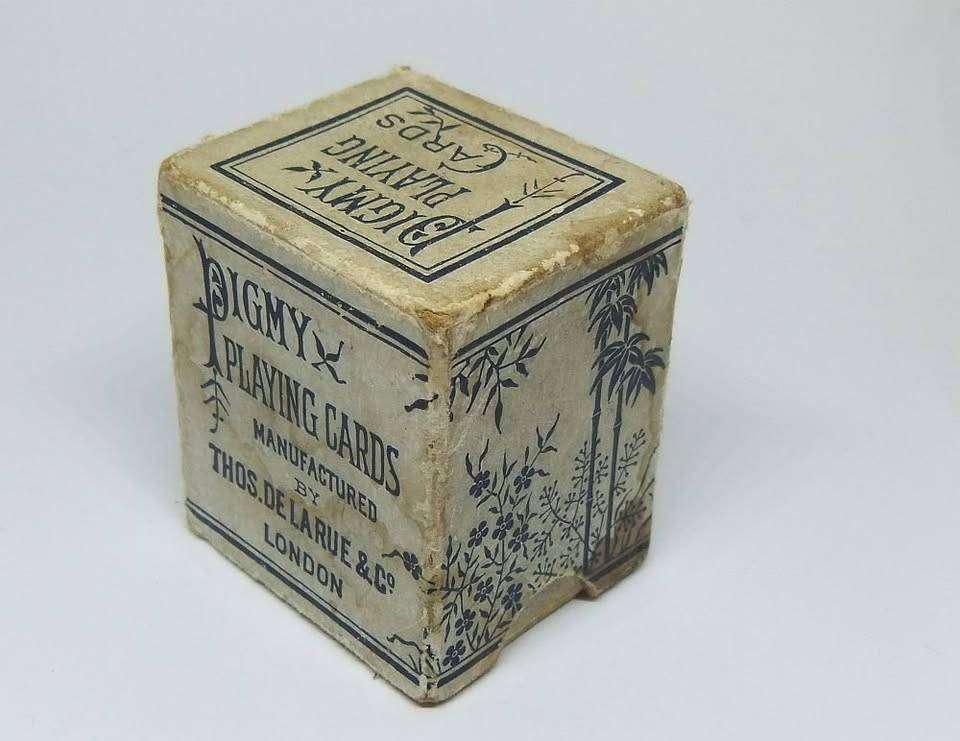 Circa 1890 : Two complete packs of miniature playing cards ( Pigmy ) by Thos.De La Rue & Co