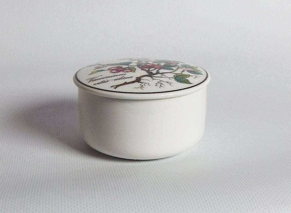 A vintage porcelain trinket box by Villeroy & Boch , Luxembourg