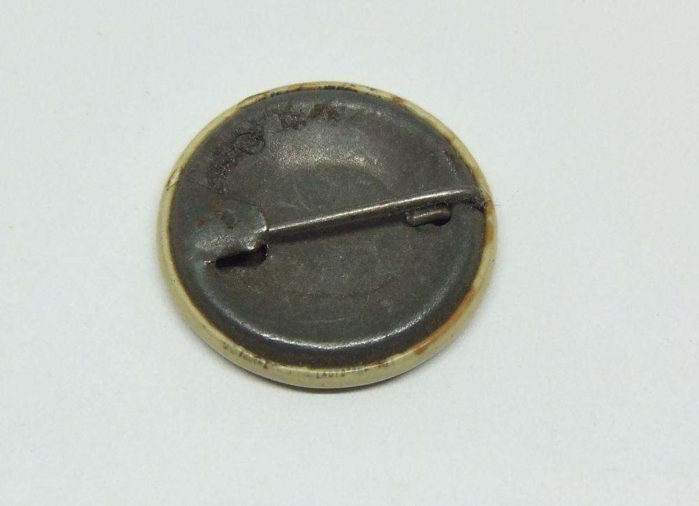 UNDER R100 - Collectable - Africana - Political pin badge for equal language rights