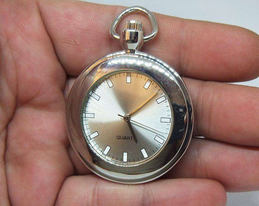 A "Fred Perry" quartz pocket watch from the Classic Pocketwatches collection