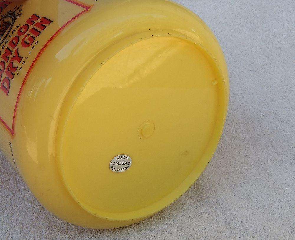 A vintage Gordon`s Gin advertising ice bucket