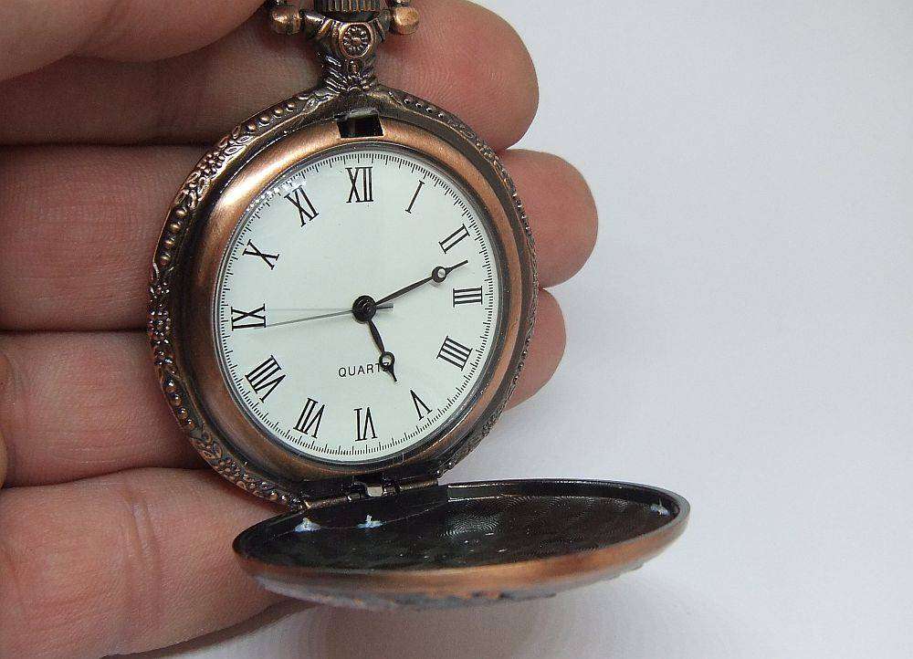 A "Brighton Pier" quartz pocket watch from the Classic Pocketwatches collection