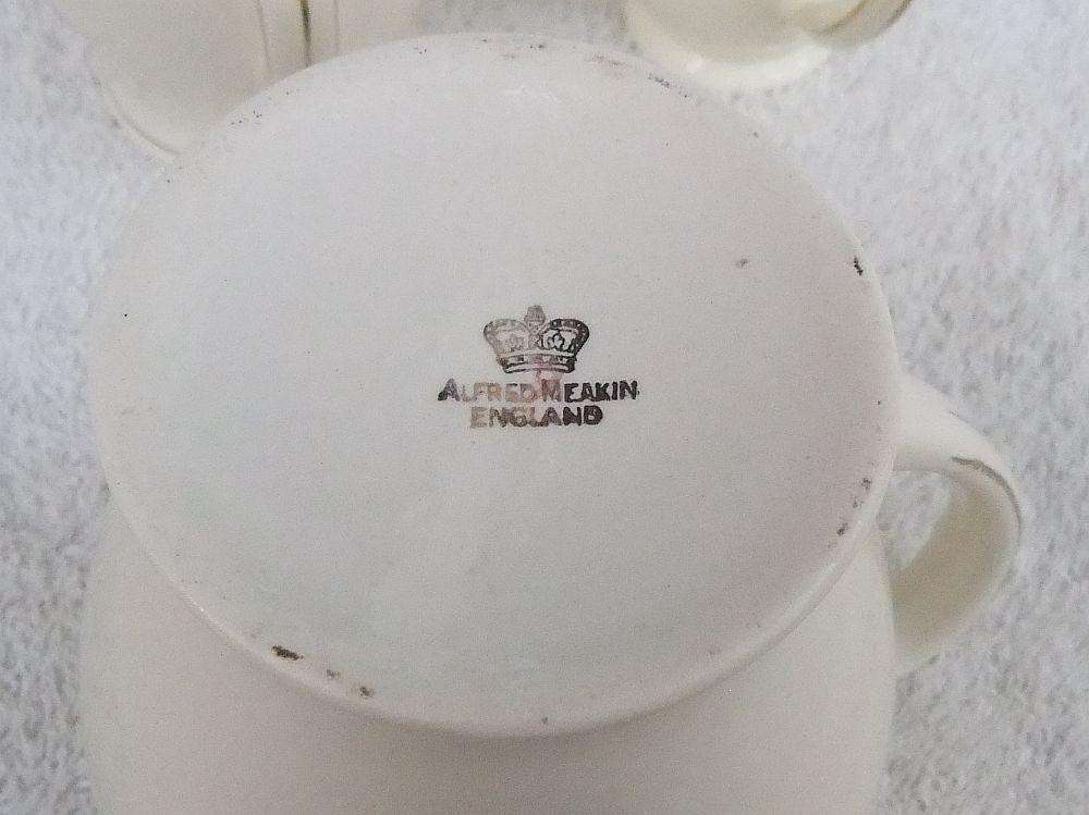 Three Art Deco period porcelain serving jugs by Alfred Meakin England