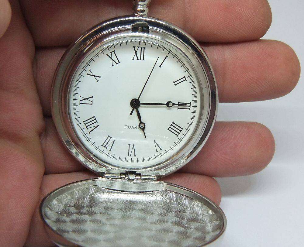 A "The Washington" quartz pocket watch from the Classic Pocketwatches collection