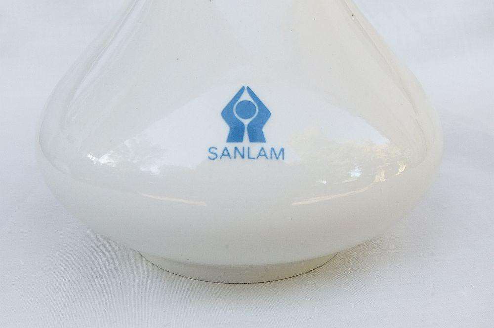 A 1983 commemorative decanter made for Western Province rugby by Drostdy pottery