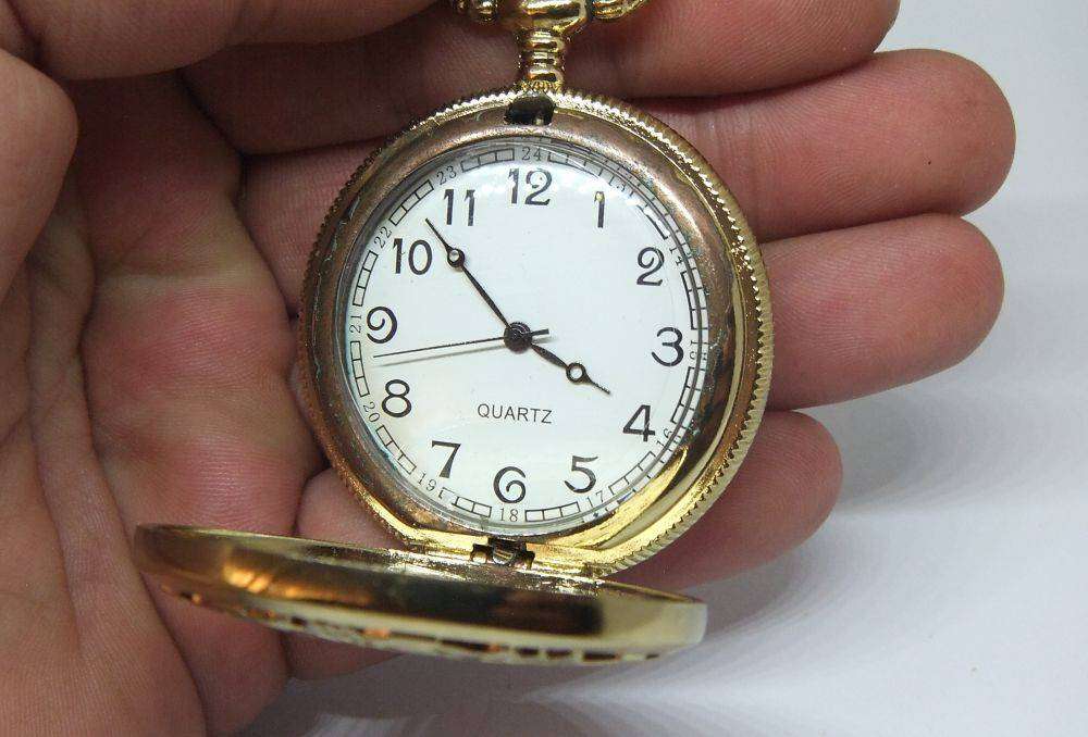 An "Eiffel" quartz pocket watch from the Classic Pocketwatches collection