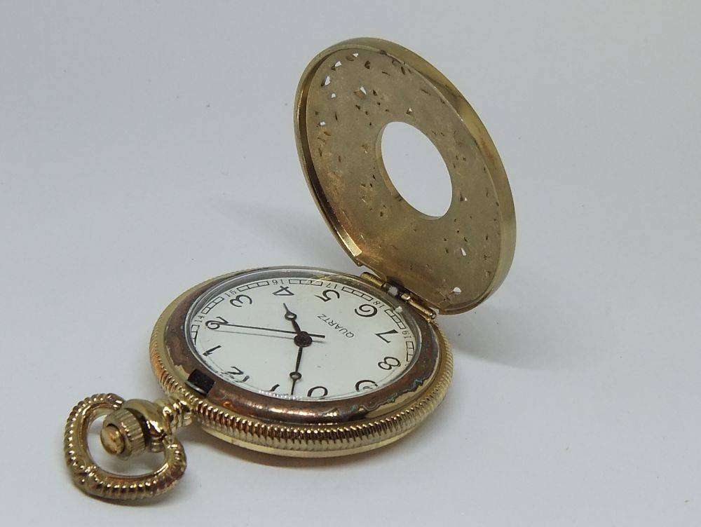 An "Eiffel" quartz pocket watch from the Classic Pocketwatches collection