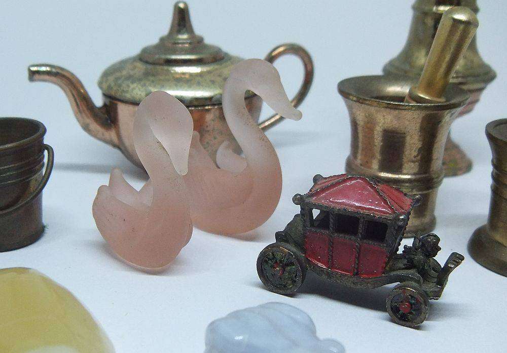 Vintage miniature lot - Stone tortoise and frog , glass swans , brass mortar and pestles and more