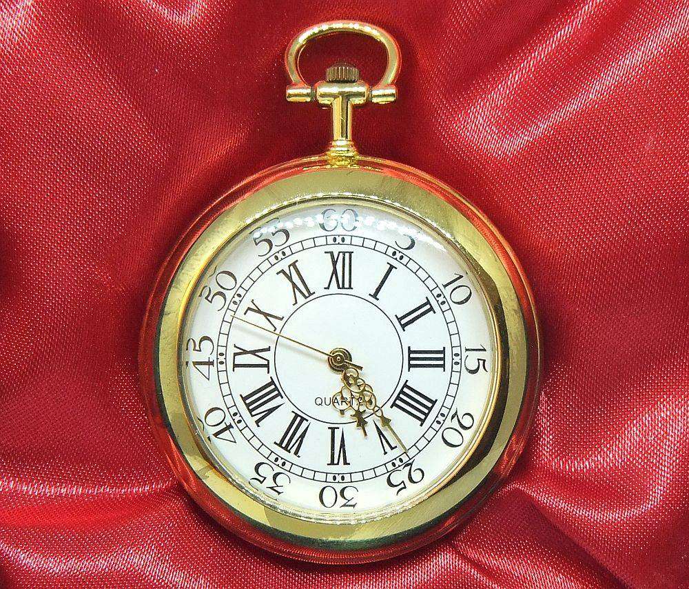 A "Leonardo" quartz pocket watch from the Classic Pocketwatches collection