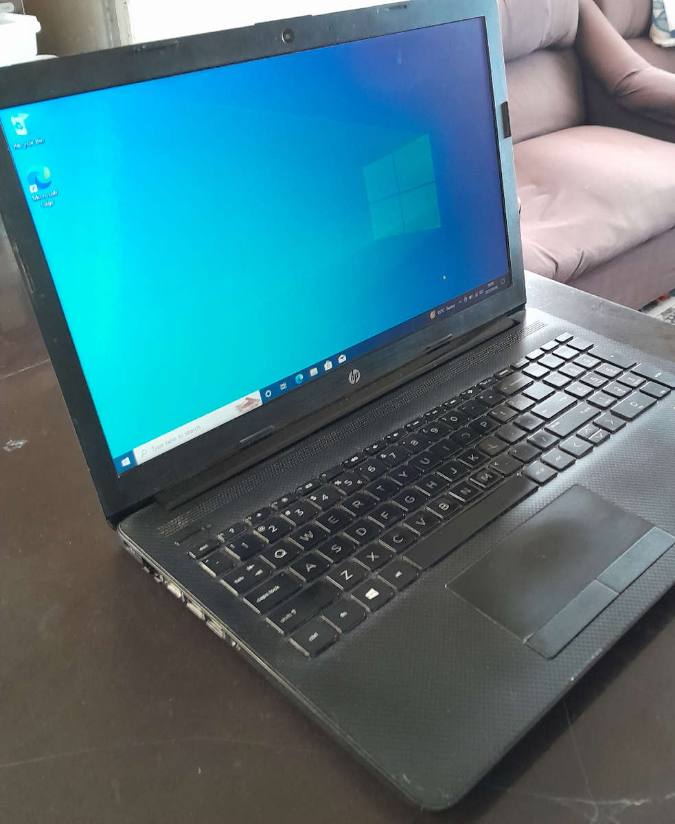 Hp laptop 10th Generation i3 working order
