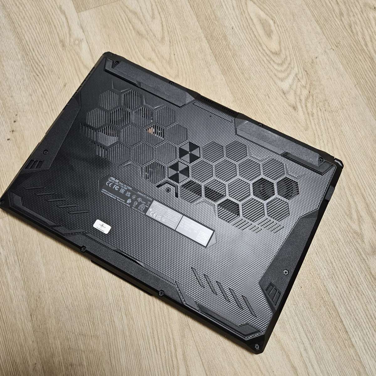 Asus Notebook FX506HF 11th Gen Intel Core i5-11400H up to 4.50 16GB 2TB SSD RTX 2050 Gaming Notebook