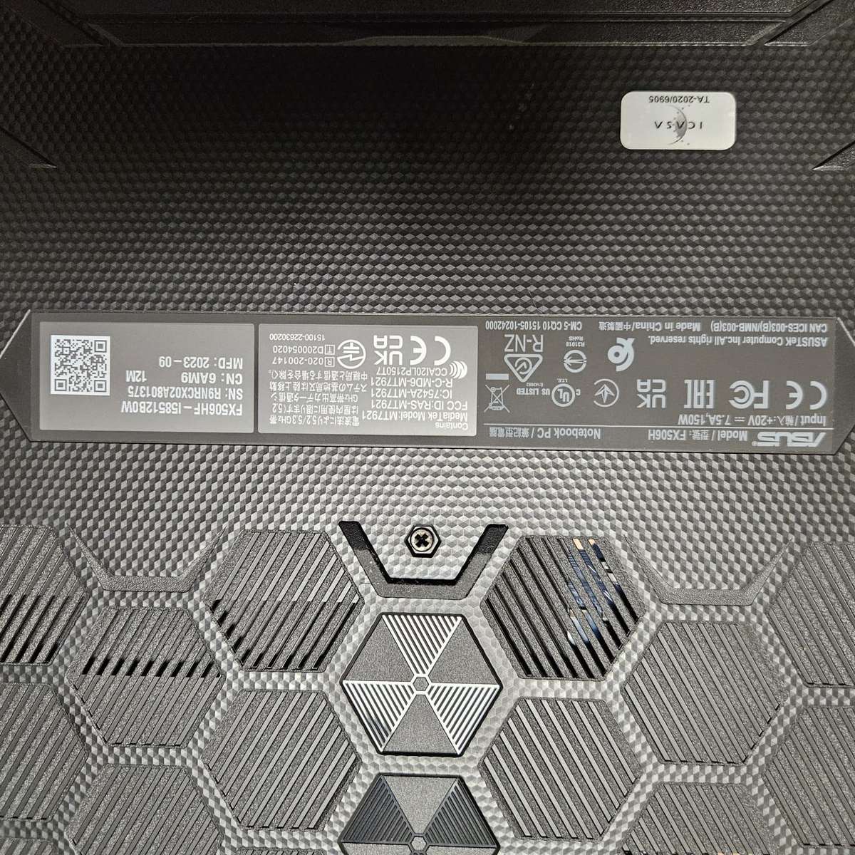 Asus Notebook FX506HF Intel Core i5-11400H 16GB 1TBGB SSD RTX 2050 Gaming Notebook