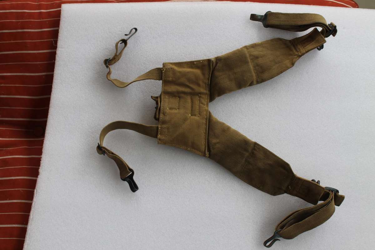 RHODESIAN  Double Kidney Pouches PATTERN 65 + (10 Items!).