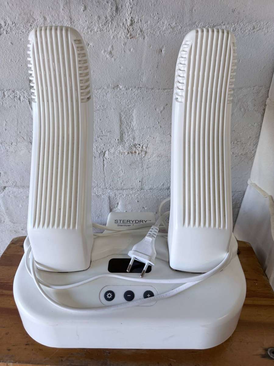 Sport Shoe Dehumidifier/ Sterilizer