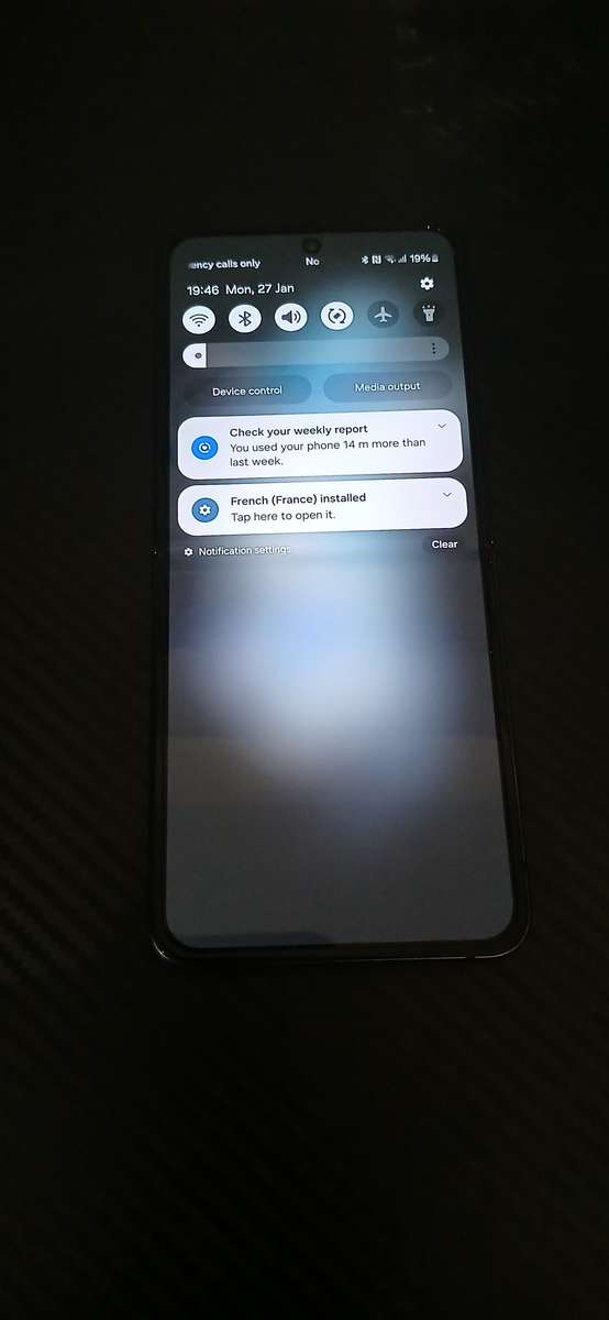 Samsung Galaxy Z Flip4 - 512GB!! Excellent Condition - upgradable to GalaxyAI (OneUI 6.1.1)