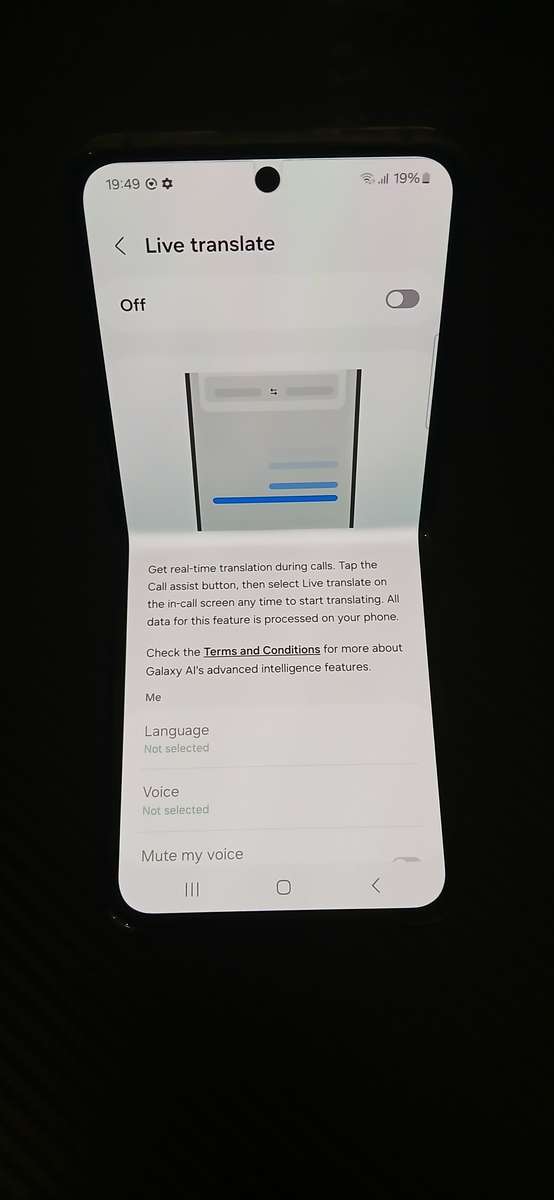 Samsung Galaxy Z Flip4 - 512GB!! Excellent Condition - upgradable to GalaxyAI (OneUI 6.1.1)