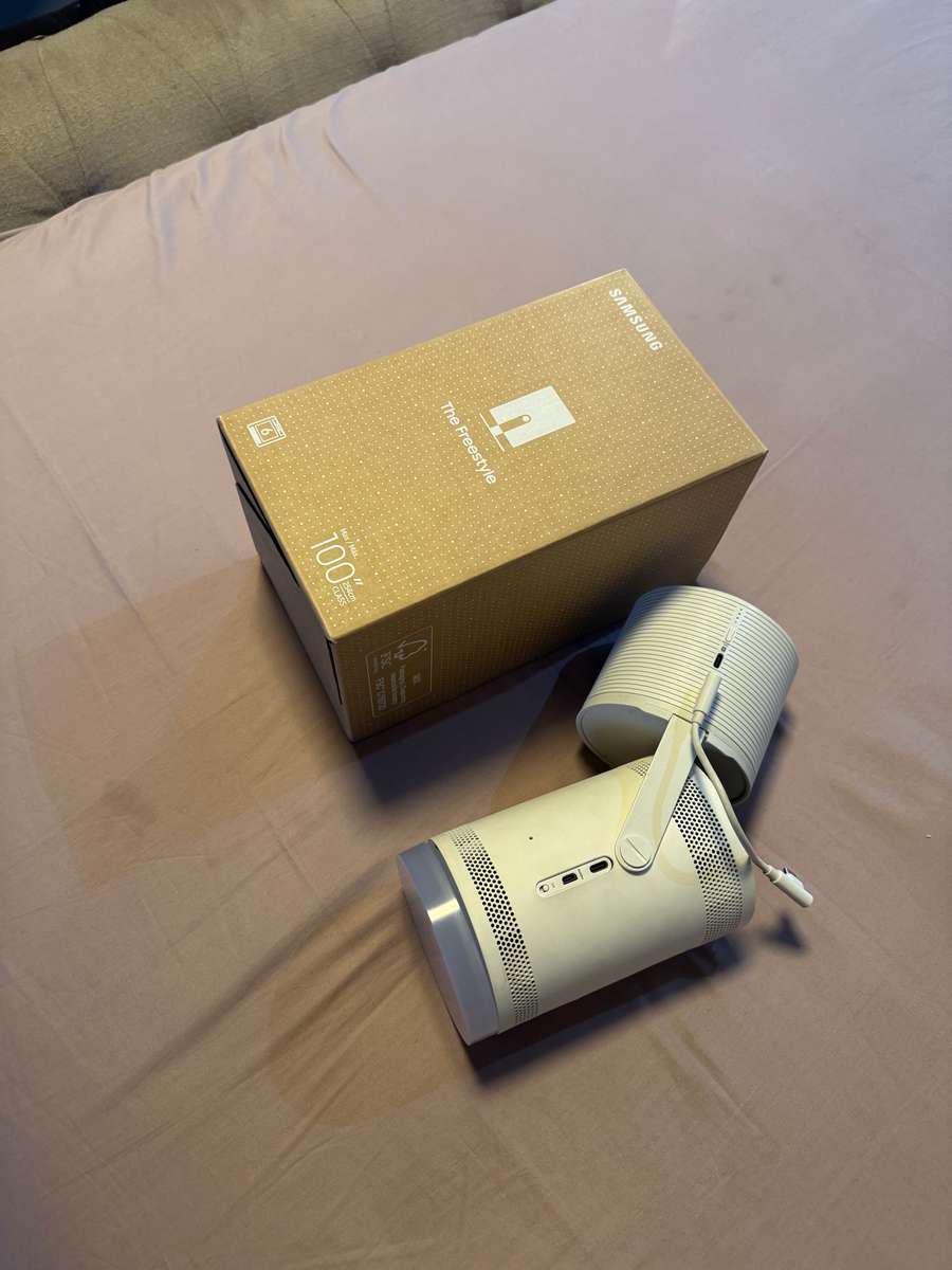 Samsung Freestyle projector
