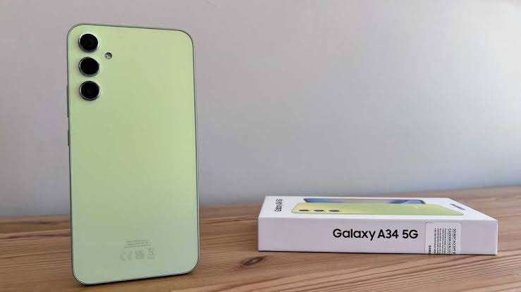 Amazing New Green Samsung A34 - with Cover!!