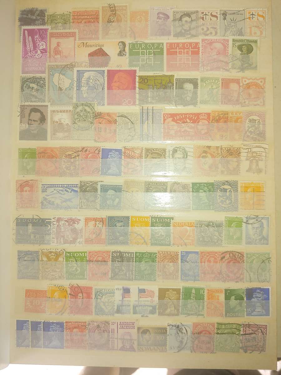 A4 USED STOCKBOOK FULLY LOADED WITH WORLD STAMPS 16/32 PAGE