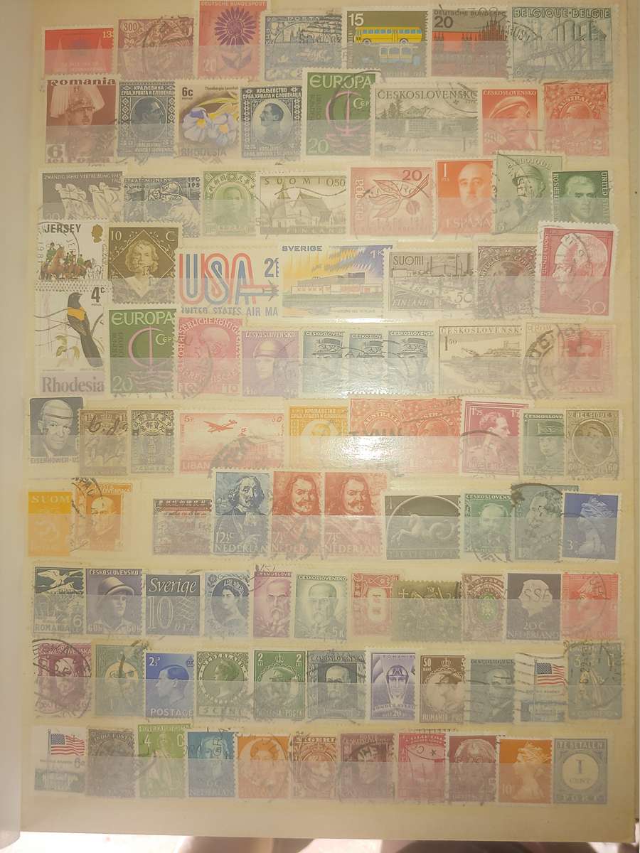 A4 USED STOCKBOOK FULLY LOADED WITH WORLD STAMPS 16/32 PAGE