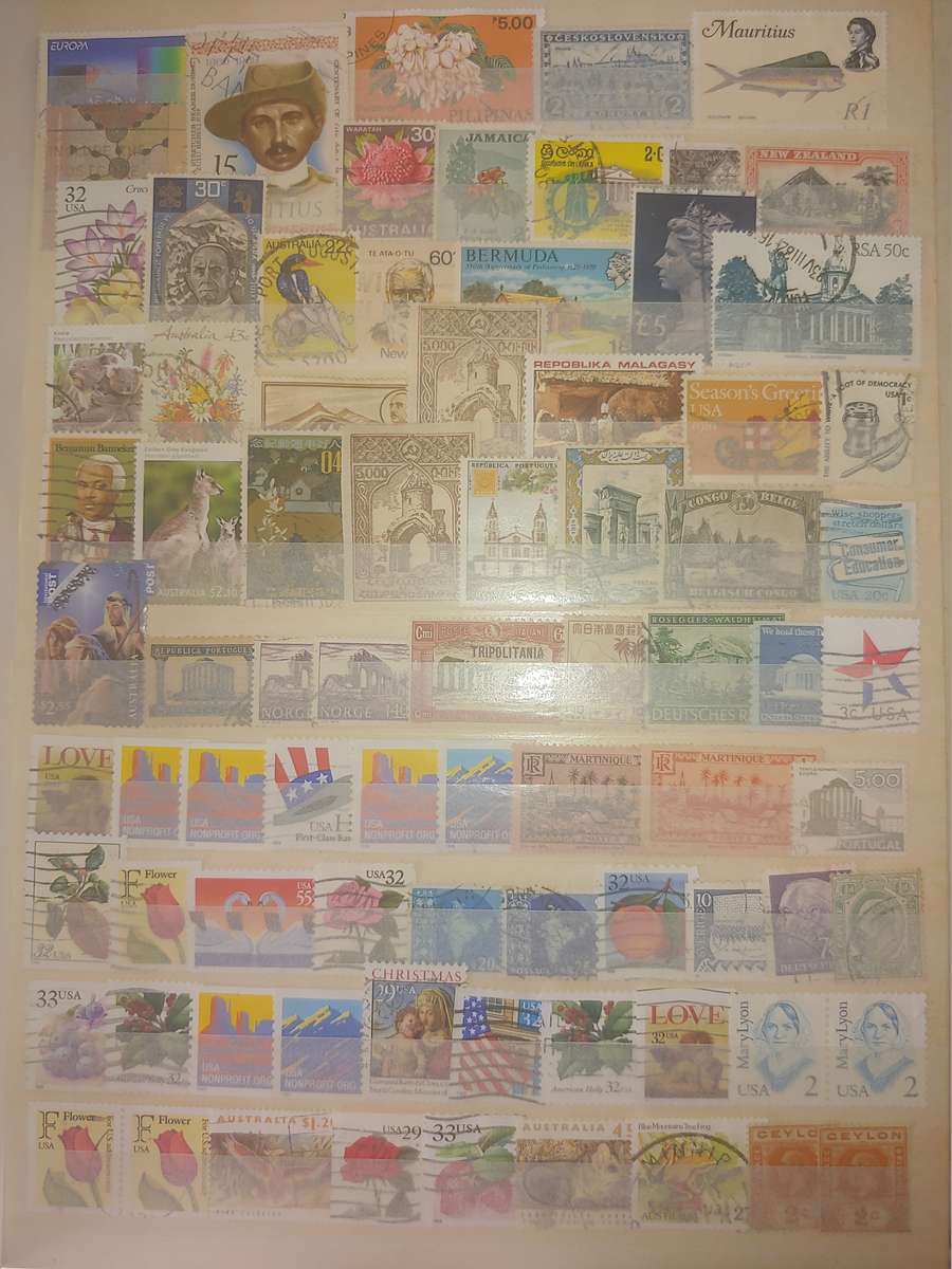 A4 USED STOCKBOOK FULLY LOADED WITH WORLD STAMPS 16/32 PAGE