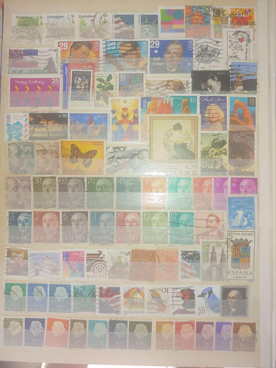 A4 USED STOCKBOOK FULLY LOADED WITH WORLD STAMPS 16/32 PAGE