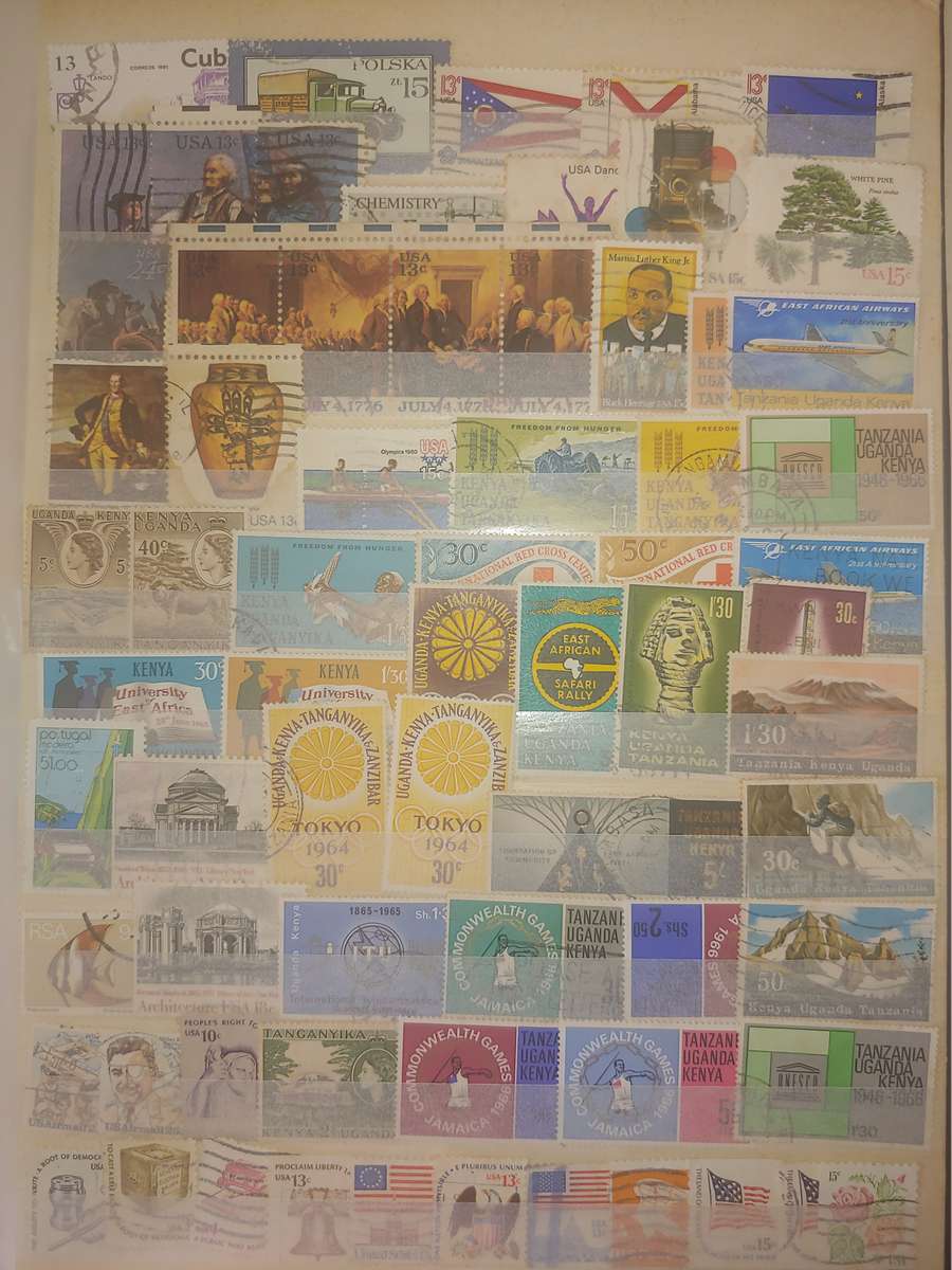 A4 USED STOCKBOOK FULLY LOADED WITH WORLD STAMPS 16/32 PAGE