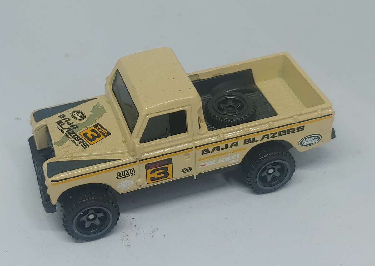 HOTWHEELS LAND ROVER SERIES 3