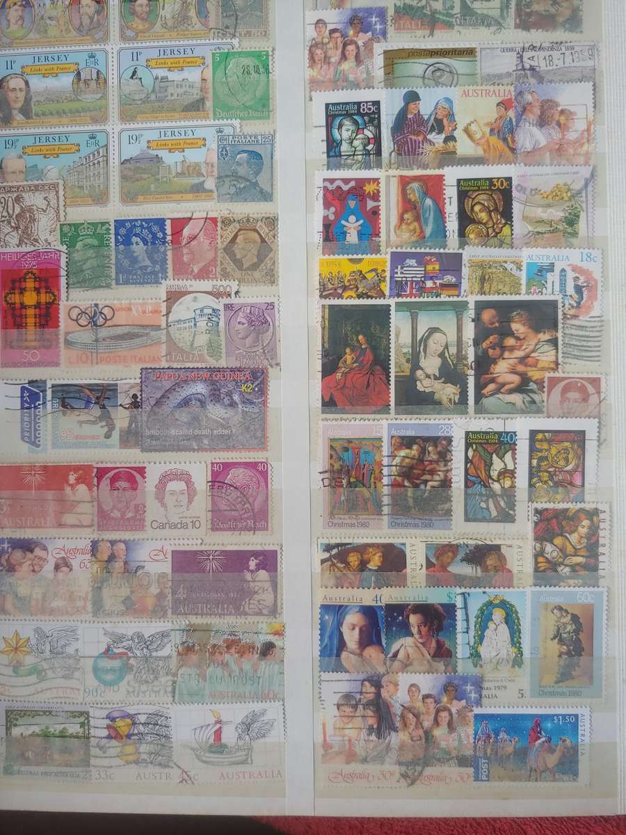 USED A4 KEK STOCKBOOK LOADED WITH MIXED WORLD STAMPS 15/30 PAGES