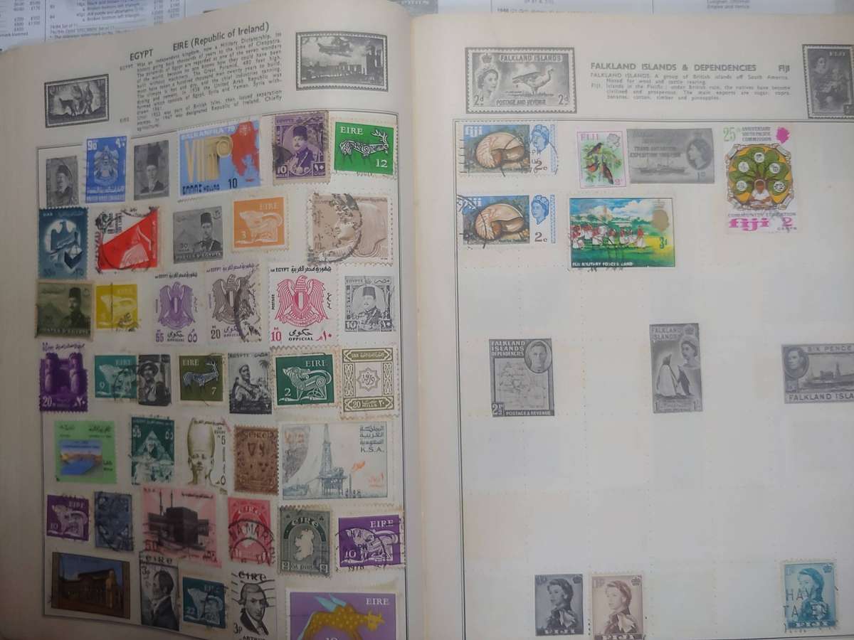 ROCKET STAMP ALBUM WITH STAMPS NOT CHECKED NOT ALL PAGES SHOWN