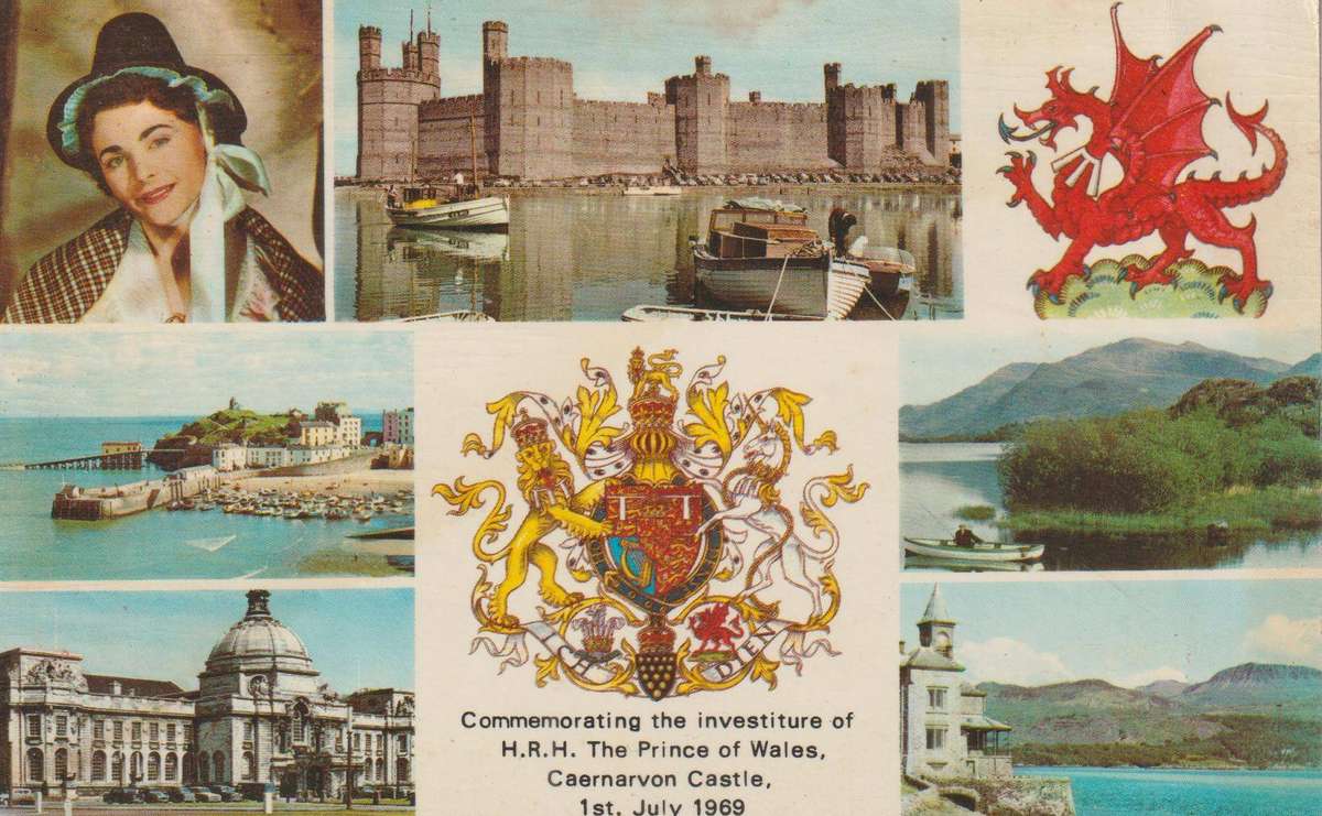 VINTAGE MINT POST CARD CAERNARVON CASTLE