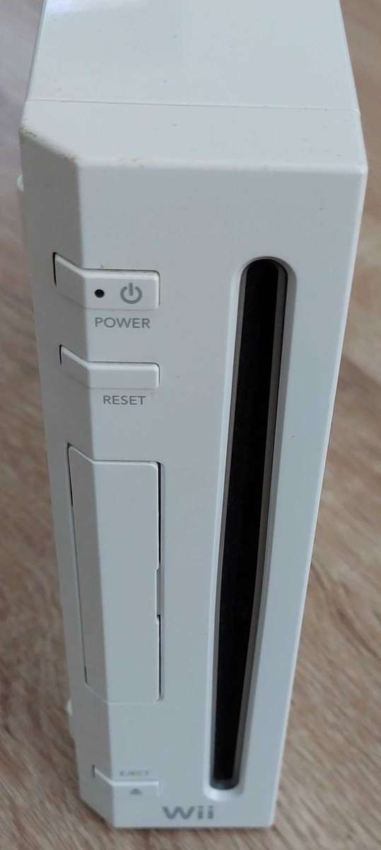 2x Nintendo Wii Consoles with Accessories *PLEASE READ*