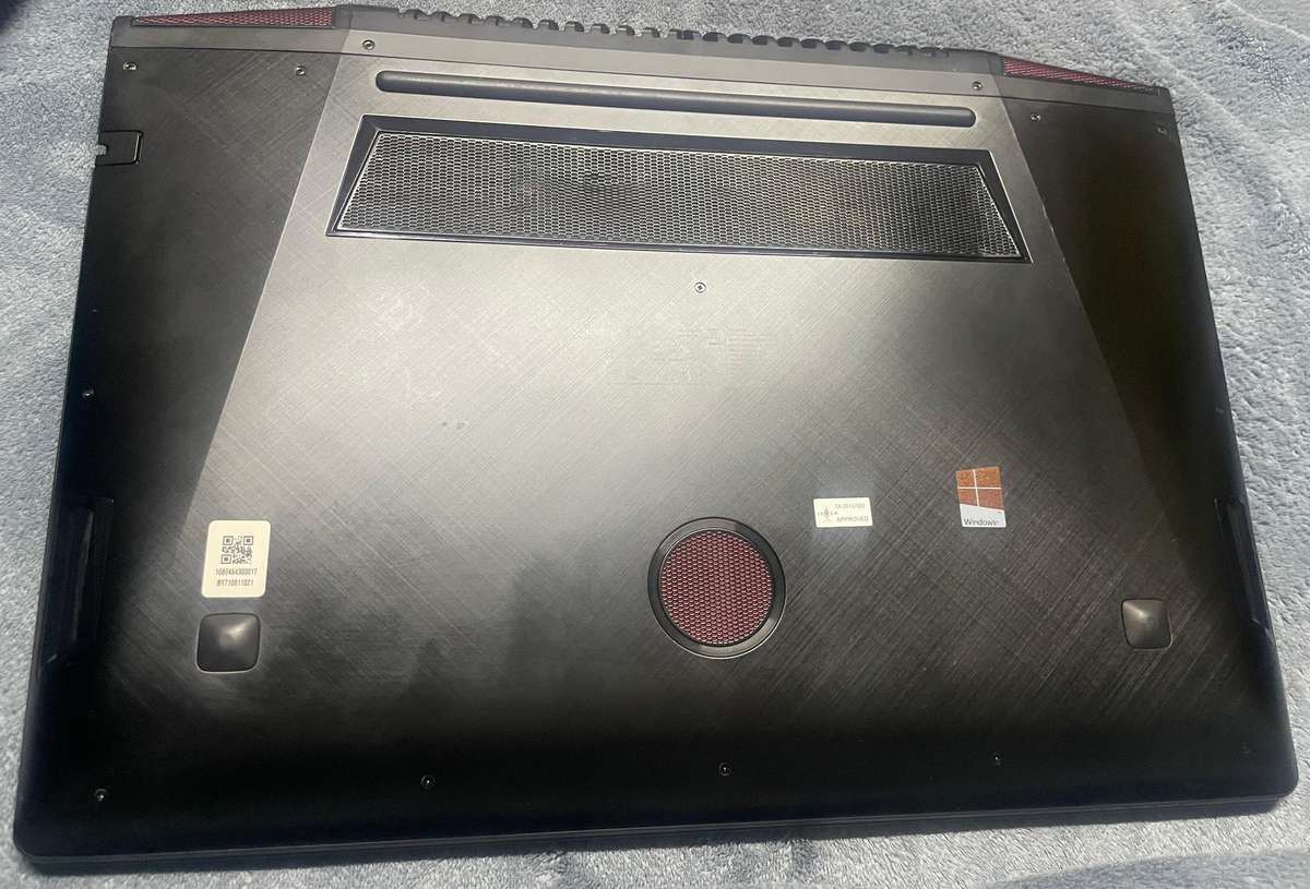 lenovo Ideapad Y700 17.3 MONSTER Gaming machine