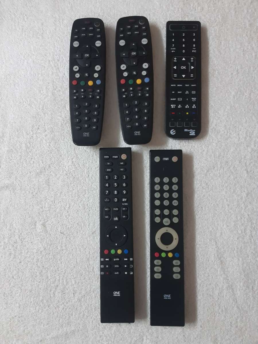 Bulk lot of universal remotes