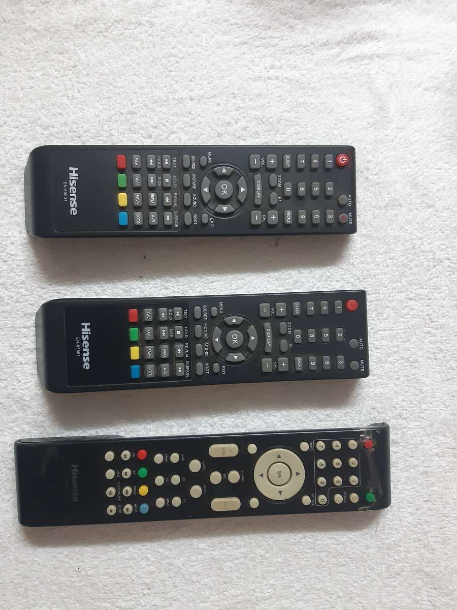 Bulk lot of universal remotes