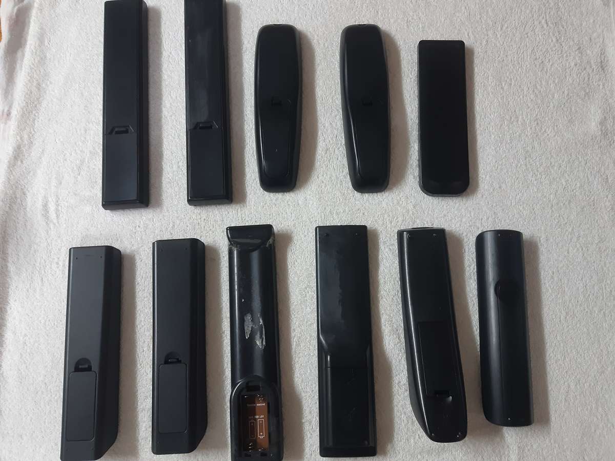 Bulk lot of universal remotes
