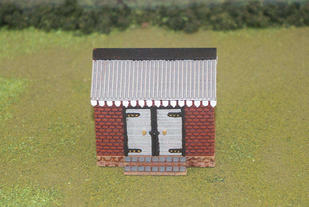 1:56 Scale - Storage Shed - Brick - Stone Base