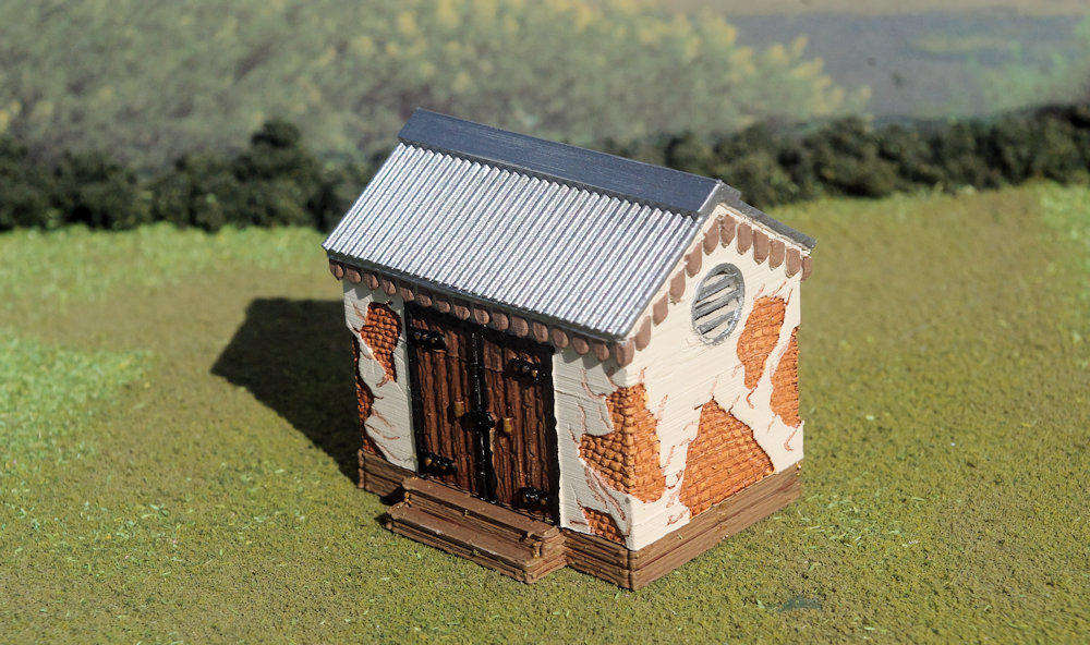 1/72 Scale - Dilapidated Storage Shed - Wood Base