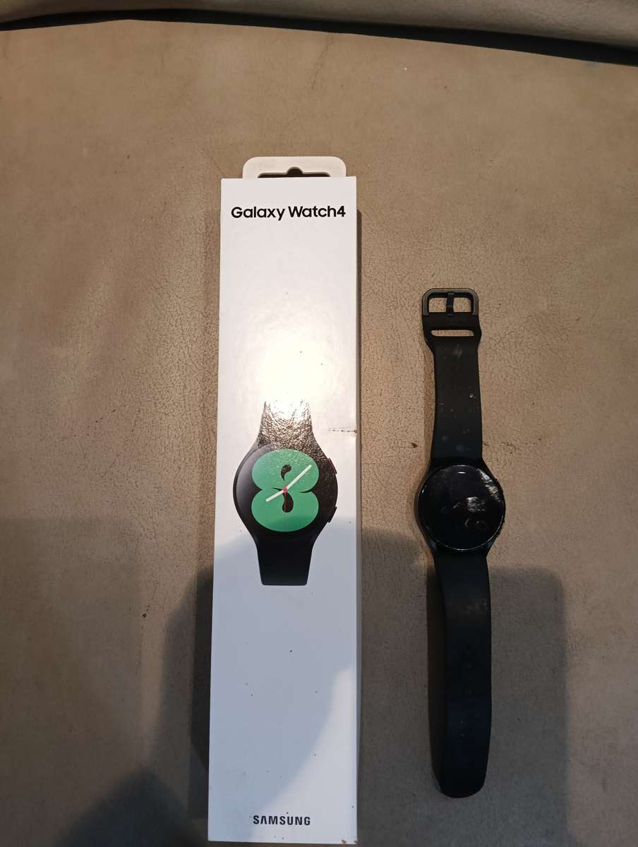 SAMSUNG GALAXY WATCH 4