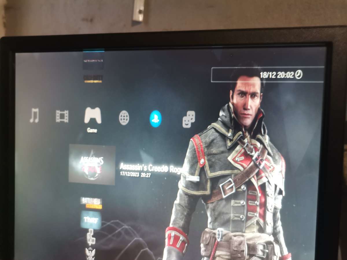 Playstation 3 Super slim 500GB 1 Control All Cables 44 Games on Harddrive Game list in the List