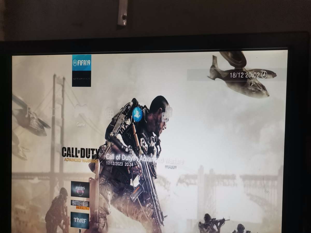 Playstation 3 Super slim 500GB 1 Control All Cables 44 Games on Harddrive Game list in the List