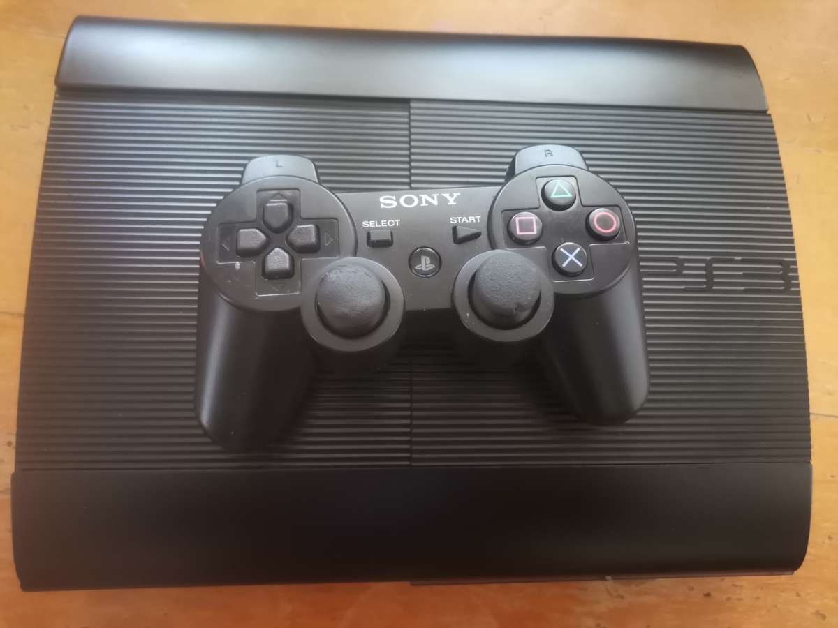 PS3 SUPERSLIM 500GB ALL CABLES 44 GAMES ON HARDRIVE HEN LOADED FULL GAME LIST IN DESCRIPTION