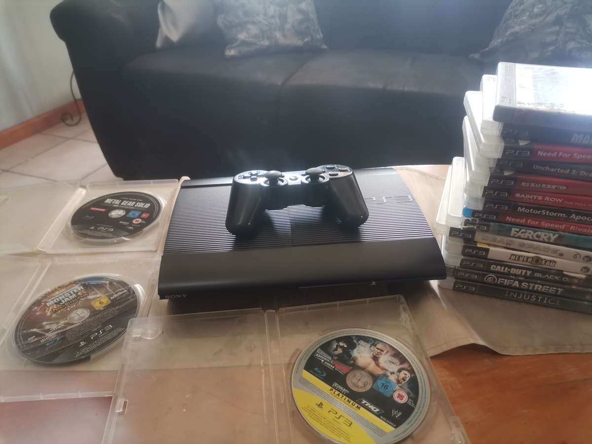 Playstation 3 Super slim 500GB 1 Control All Cables 71 GAME bundle 17 ON Disk 54 on Hardrive