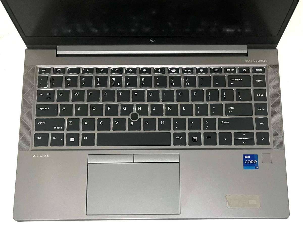 HP ZBook Firefly 14" G8 Mobile workstationi7-1165G7 11th 16gb Ram 512gbSsd Nvidia T500 4gb Graphics